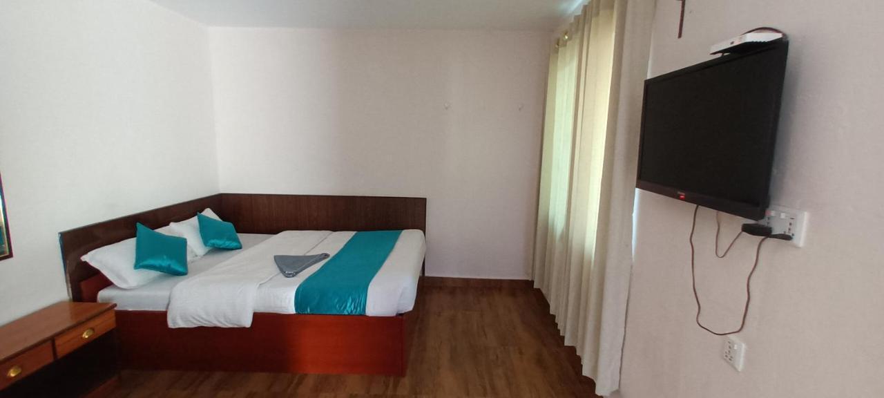 Hotel Dolly Pokhara Exterior foto